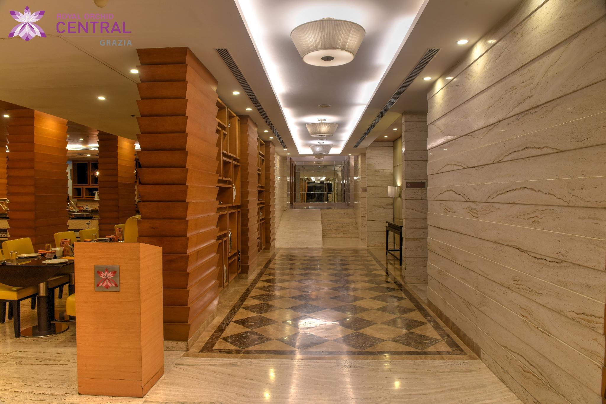 Royal Orchid Central Grazia, Нави Мумбаи Экстерьер фото